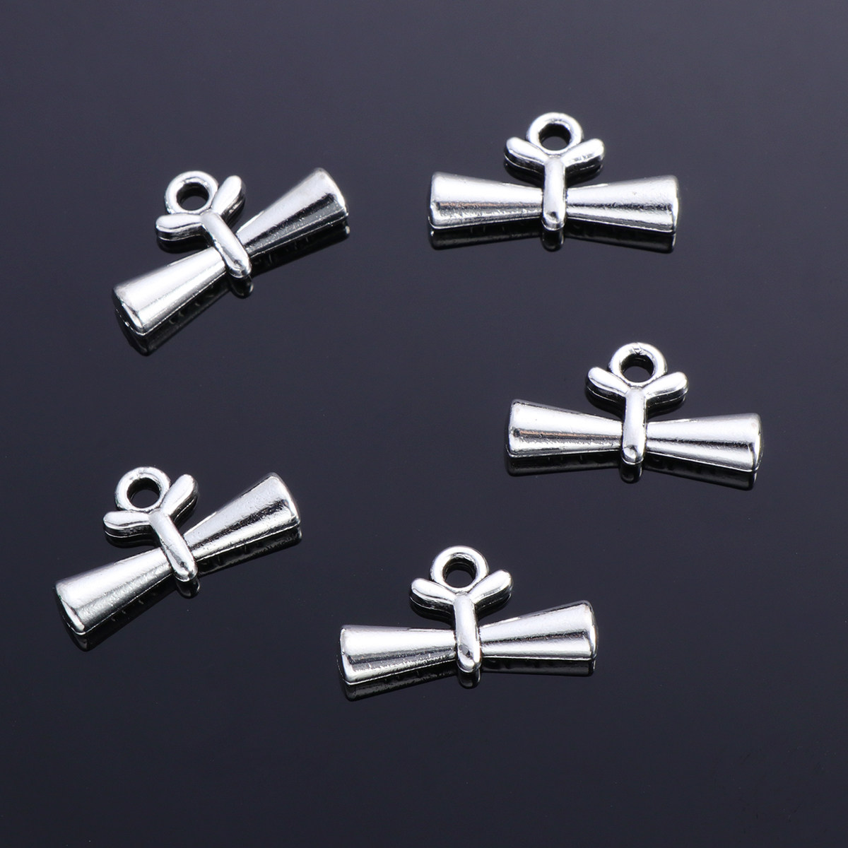 20 Stück Abschlussanhänger in  – Jewelry Making Diploma Bewertung und Preis