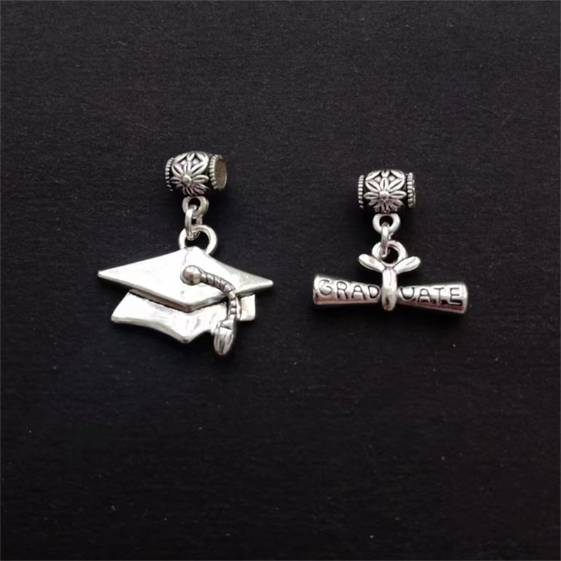 Abschlusshut-Charms, Diplom-An – Jewelry Making Diploma Bewertung und Preis
